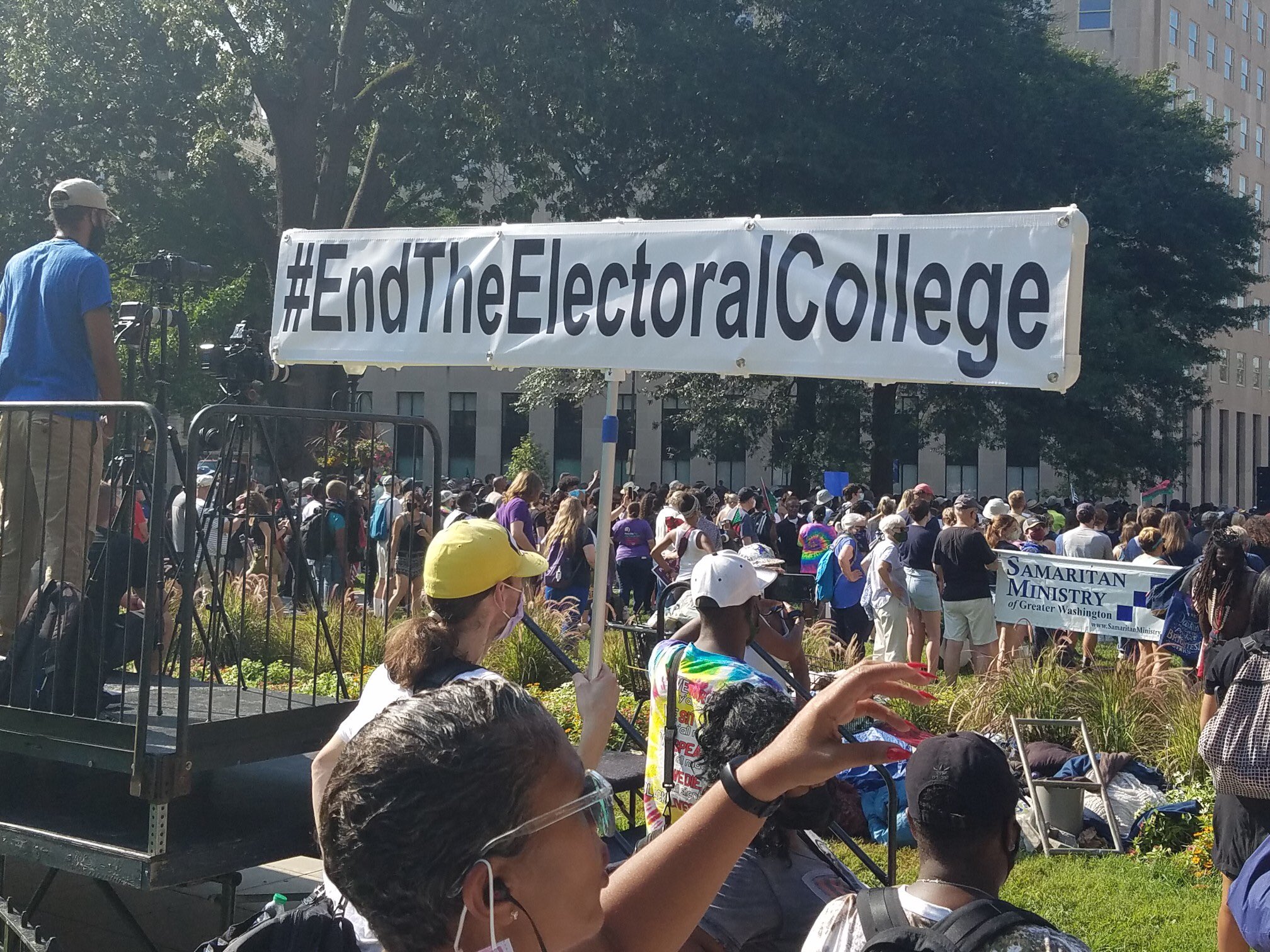 1CFF55BE-8827-4C00-A807-1A1479ED1FCC